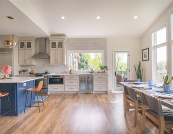 How Do I Choose the Right Kitchen Layout for My Home Renovation?