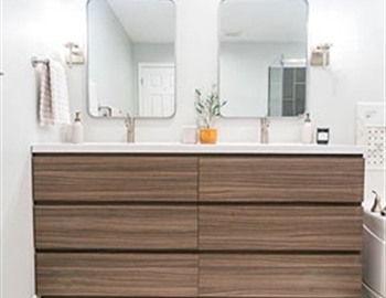 St. Louis Park Owner's Bathroom